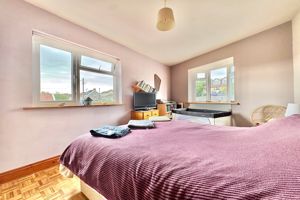 Bed 2- click for photo gallery